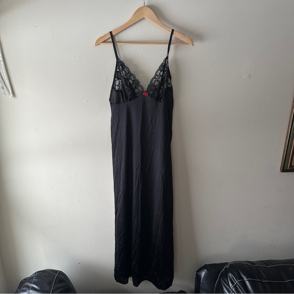 Petra Fashions Other - VTG Petra Fashions Black Lace Slip Nightgown Dress Nylon Size M Made In USA